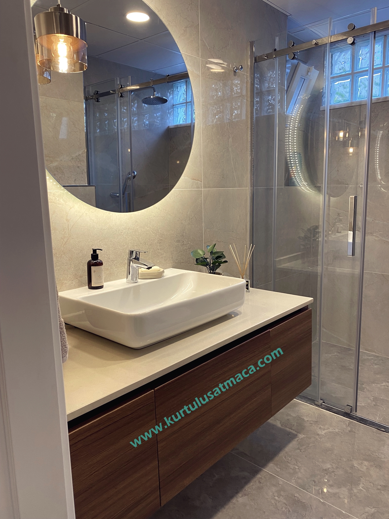 Banyo - bathroom
